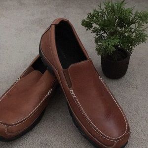 ROCKPORT Men’s leather slip on shoe